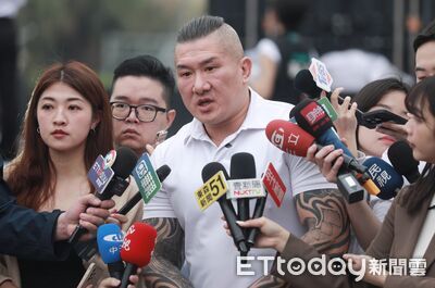 凱道動員翻車？四叉貓爆館長「便當才賣50份」：我去擺香腸攤都贏