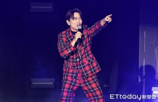 ����������JACKY WU��2025������ �ݳ��᡹ ̨��վ�� ��ͼ/���߻ƿ����㣩