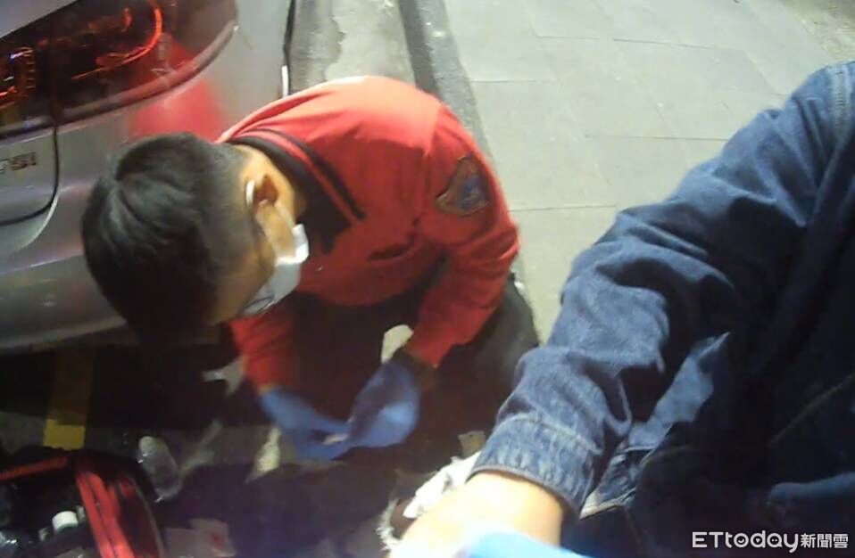 男大生車禍多處受傷!路過護理師立即救護 熱血畫面曝光
