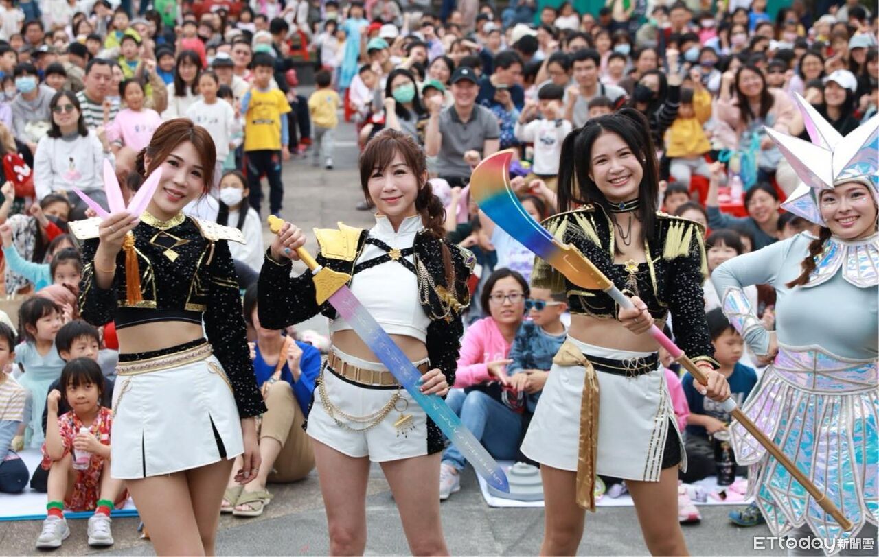 猜猜看是誰? 北市議員、三選人扮「DPP獵魔女團」大跳韓舞