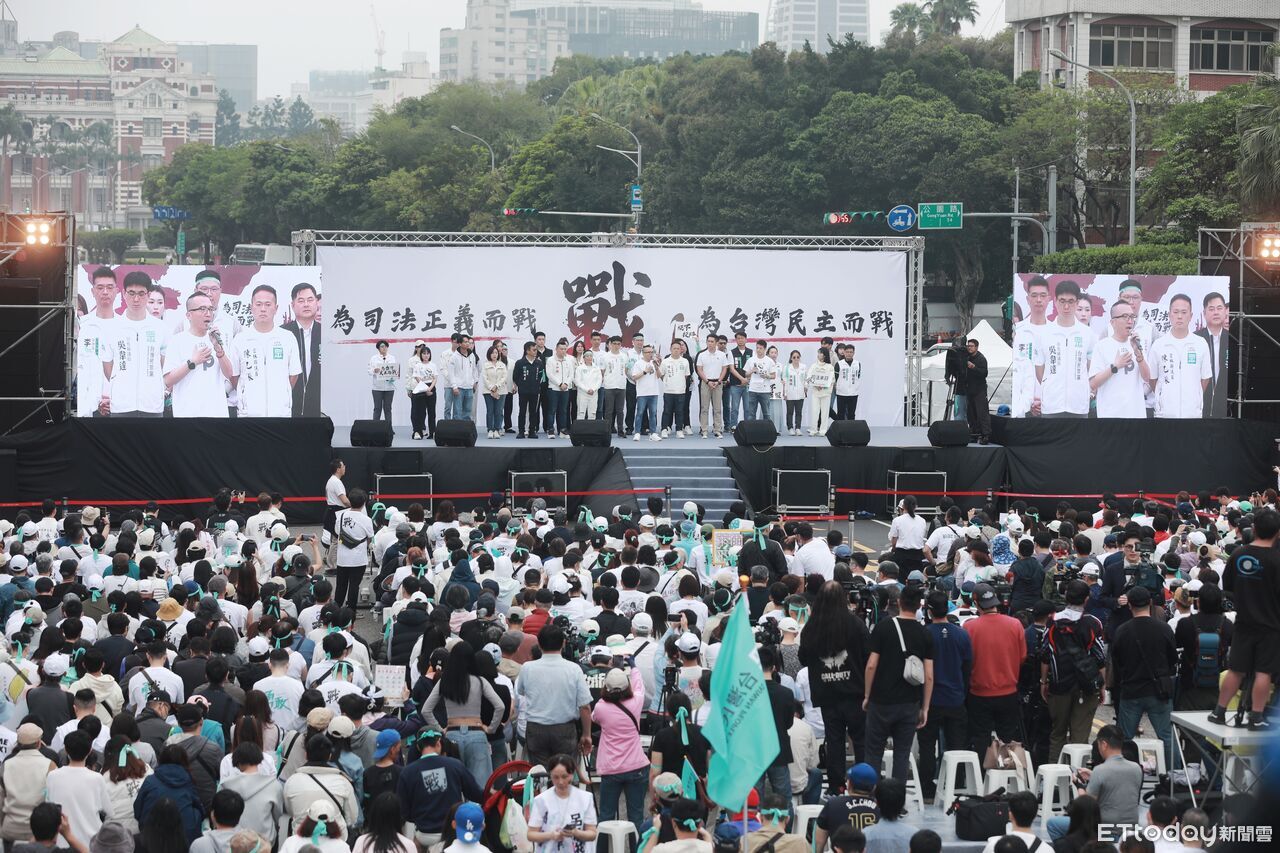 粉專抓包「民眾黨329上凱道」直播灌水! 10分鐘暴增5萬人