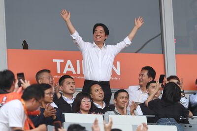 不屈服小草凱道集結！賴清德開心看獅開幕戰嗨喊：AAOA