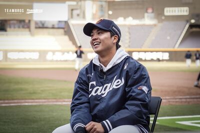 暖！隊友中文齊喊「加油」　王彥程韓職首勝：謝謝自己變強的決心