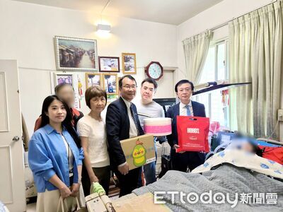 不遺忘的堅定承諾！殺手79刀奪雙親命　新任士檢檢察長赴病榻送暖