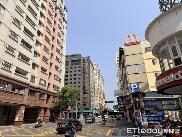 ▲▼ 吉嶼山茶,台中,公益路,燒肉,手搖飲,商圈            。（圖／記者陳筱惠攝）