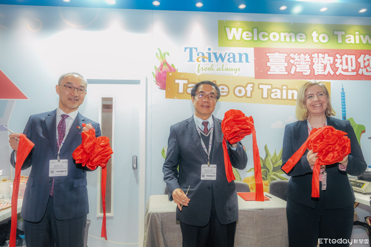 黃偉哲4天快閃倫敦 率台南隊首闖英國食品展拚商機