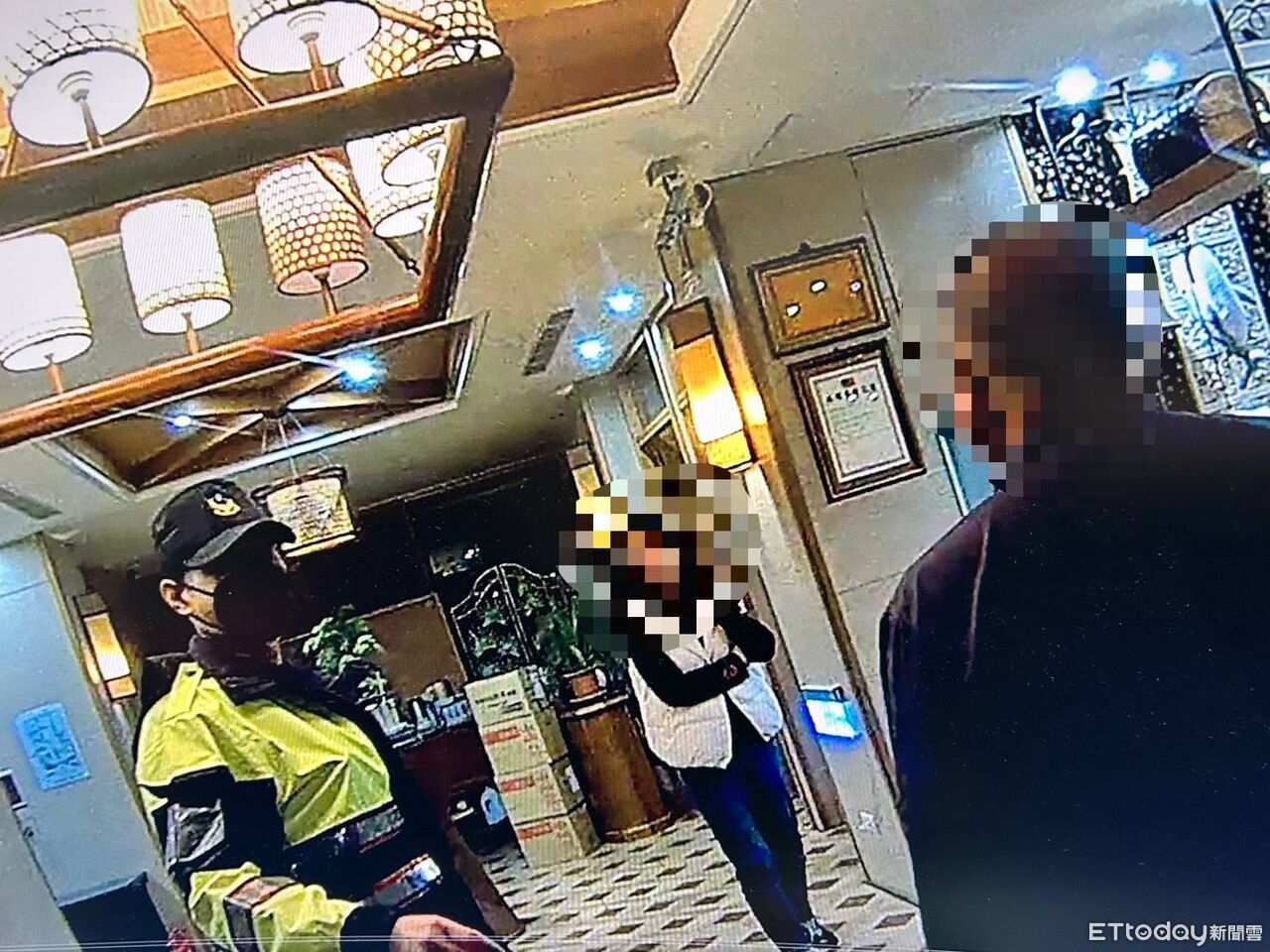 金門旅遊卻走失!七旬失智翁街頭徘徊 警暖心協助