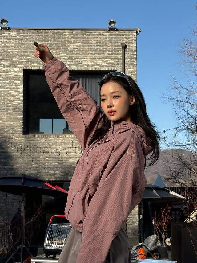 aespa Winter愛用好物5款公開！直播翻包540水晶之焰、泰國鼻通、療癒小物一次看