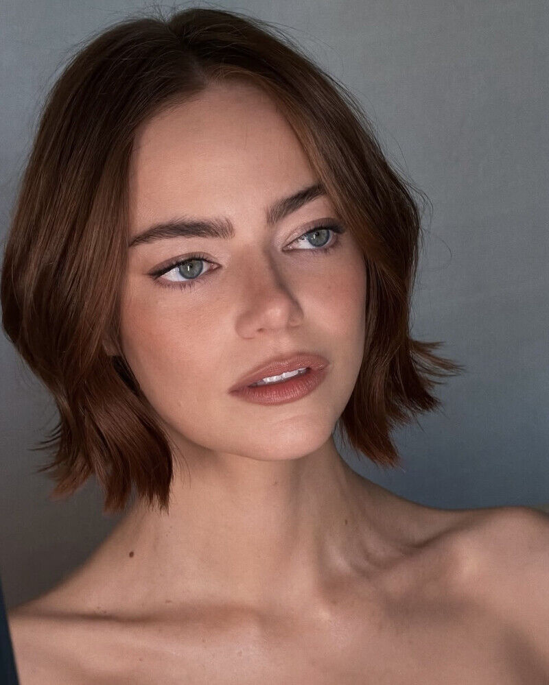 Hailey Bieber怎麼靠淡妝也上鏡？2026「Clean Girl妝感」幕後推手4秘訣：底妝不用再追求全遮瑕