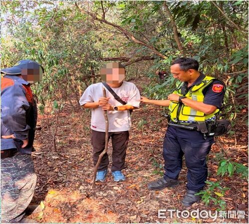 ▲潮州警方會同消防、義消棚集山救援。（圖／記者陳崑福翻攝）