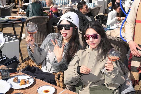 ▲77姐控訴徐至琦溢價超收。（圖／77姐提供）