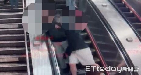 捷運台北車站手扶梯2男互毆!插隊引爆衝突 警調監視器追人
