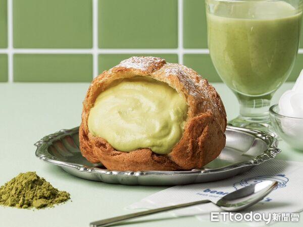 ▲▼beard papa&rsquo;s本月限定推出全新「抹茶生乳泡芙」，超人氣「統一布丁泡芙」則延長販售。（圖／beard papa&rsquo;s提供）