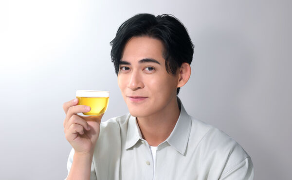 ▲周渝民代言御茶園。（圖／御茶園提供）