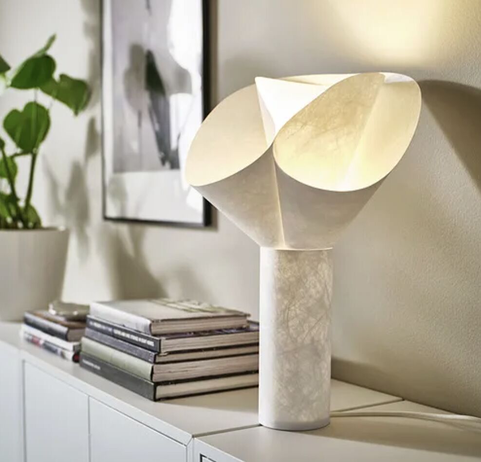 ▲IKEA與設計師Raffaella Mangiarotti再度合作兩款落地燈。（圖／翻攝IKEA官網）