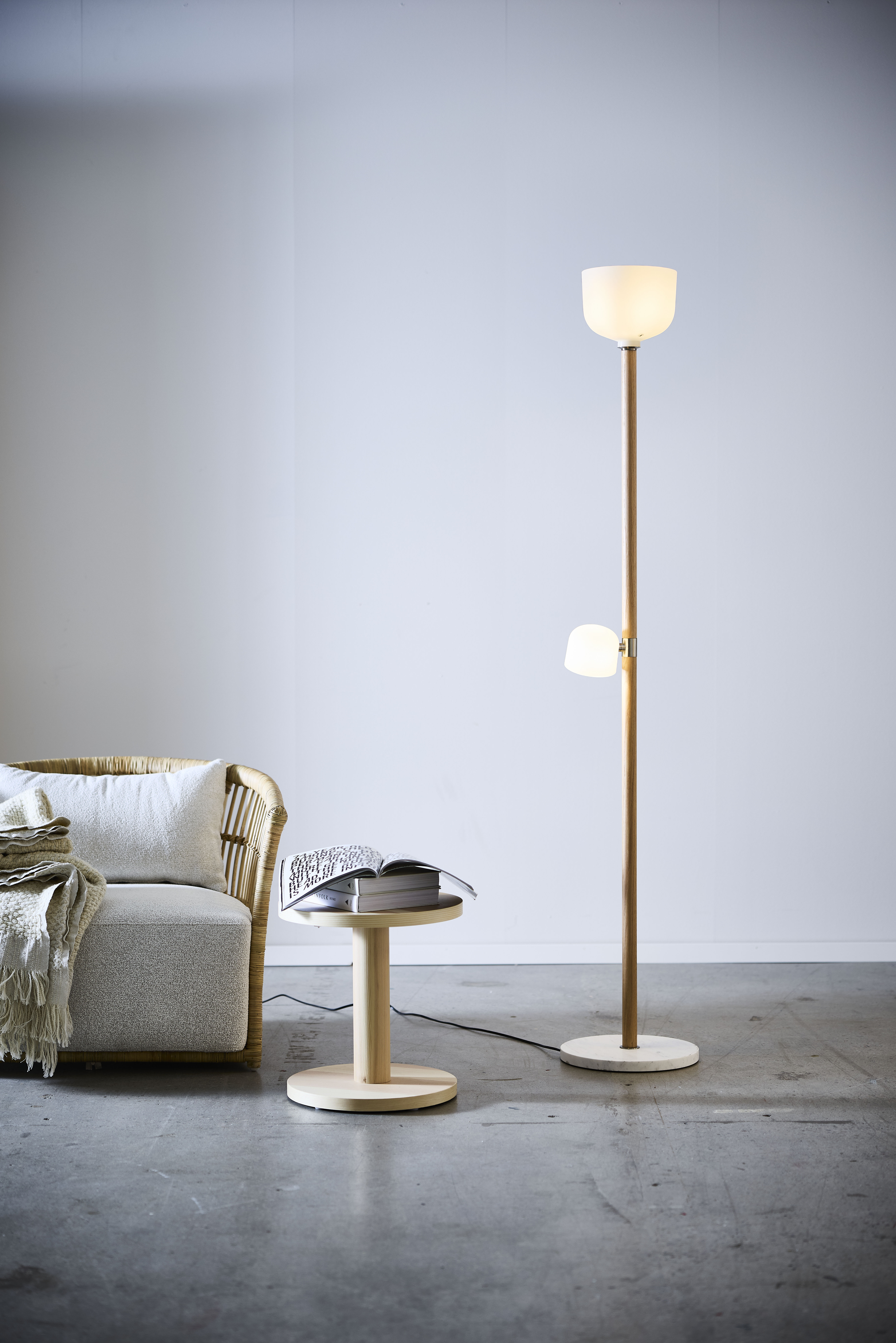 ▲IKEA與設計師Raffaella Mangiarotti再度合作兩款落地燈。（圖／翻攝IKEA官網）