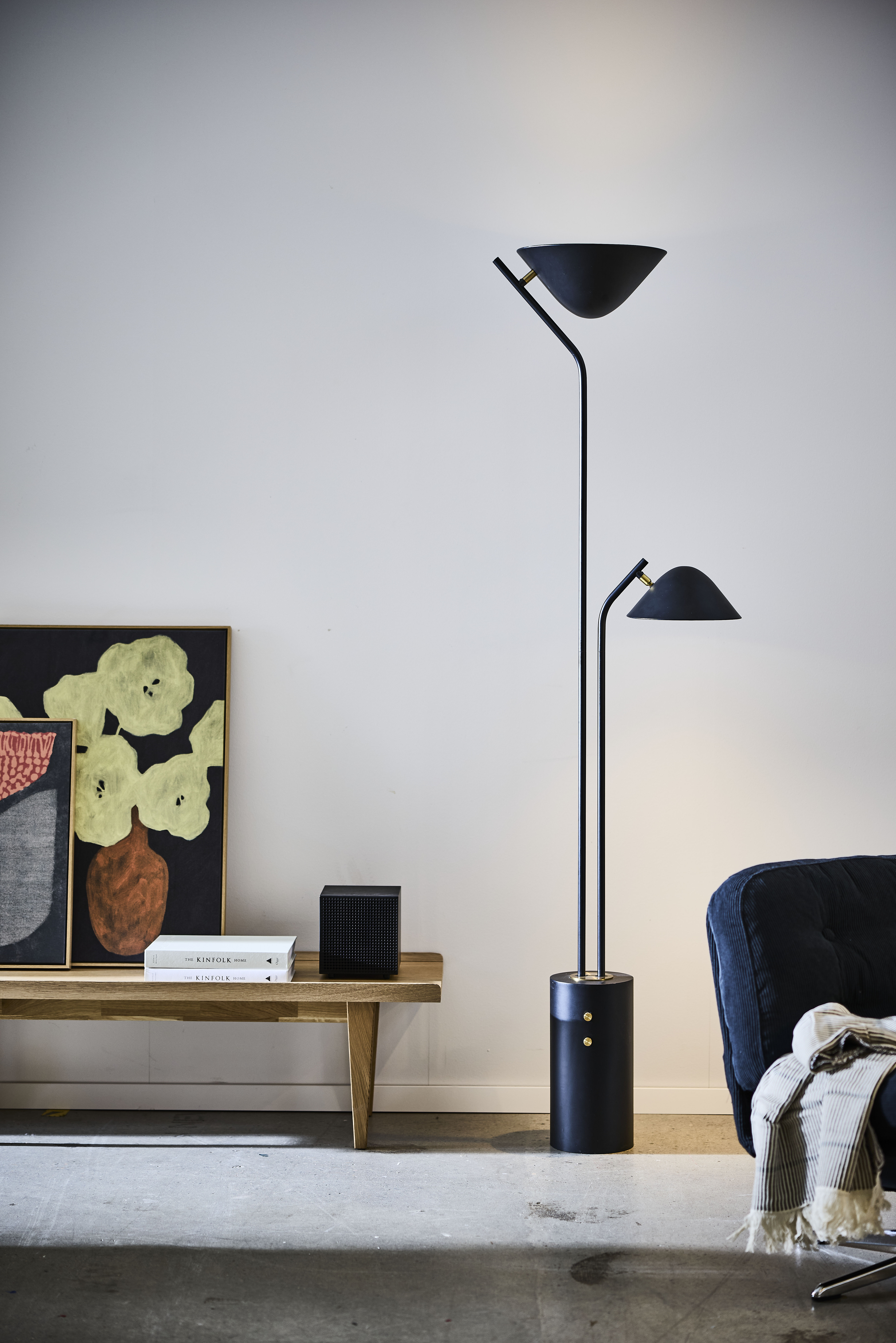 ▲IKEA與設計師Raffaella Mangiarotti再度合作兩款落地燈。（圖／翻攝IKEA官網）
