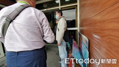 中壢外送員斷2截慘死!遭疑生前比中指 家屬心碎:搞不好在求救啊