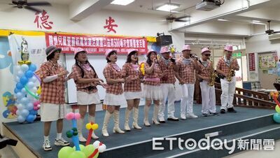 子車禍癱瘓10年仍做公益　許美麗率鳳梨樂活樂團13年達500場壯舉