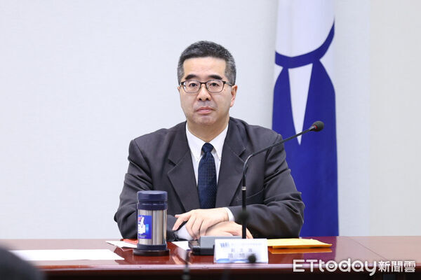 ▲蕭旭岑出席中常會。（圖／記者林敬旻攝）