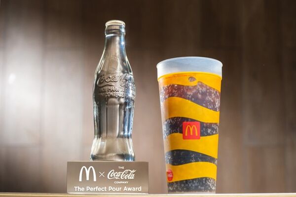 [新聞] 台灣麥當勞可樂奪「全球最好喝」！網友： - 八卦 - PTT.BEST 批踢踢爆文