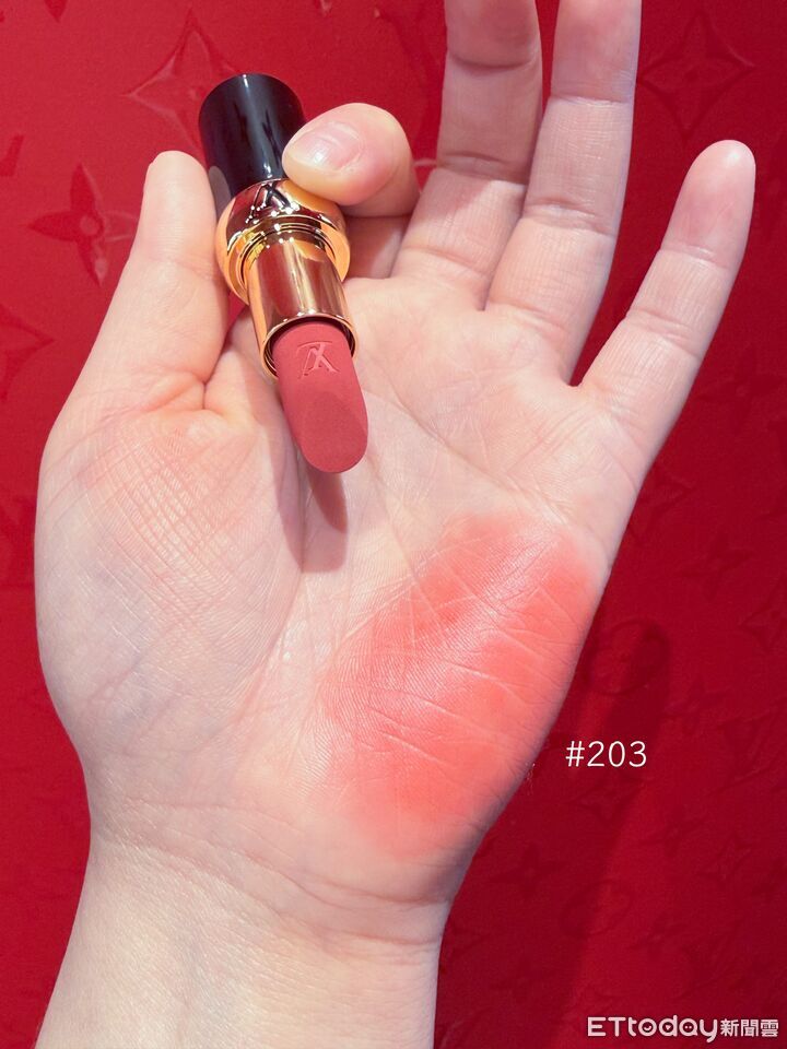 Louis Vuitton,彩妝,唇膏,眼影,精品,美妝,嬌蘭 。（圖／記者李薇攝）