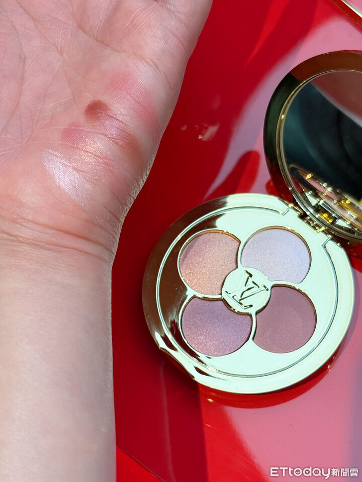 Louis Vuitton,彩妝,唇膏,眼影,精品,美妝,嬌蘭 。（圖／記者李薇攝）