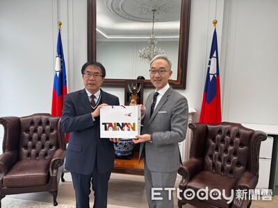 黃偉哲率台南隊前進英國　拓銷農特產品成果豐碩