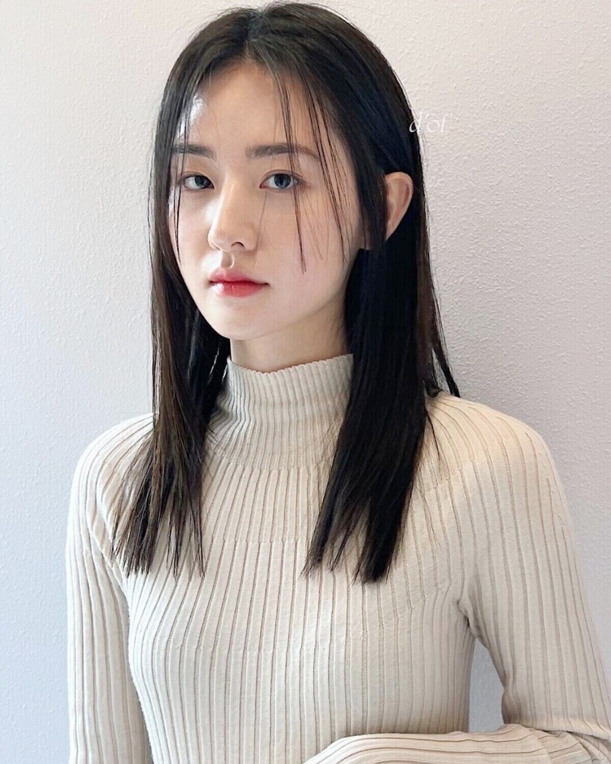 ▲瀏海         。（圖／翻攝自IG）