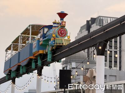 蔡英文才搭過！高雄大立樂園「小火車門噴掉」　遊客慘被砸傷送醫