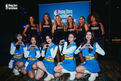 超狂!《宇宙啦啦隊》躍上NBA舞台 夢幻合體太陽隊啦啦隊