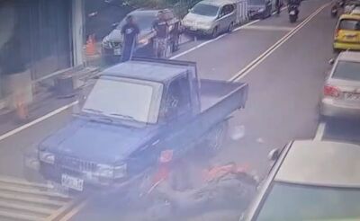 彰化男拒檢闖紅燈狂飆　75歲嬤慘遭高速衝撞噴飛輾壓亡