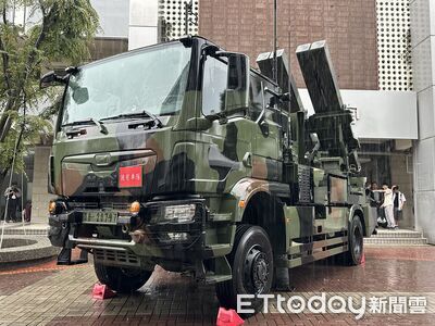 台中風強雨大！「猛虎」彩繪阿帕契取消展示　軍事迷超可惜