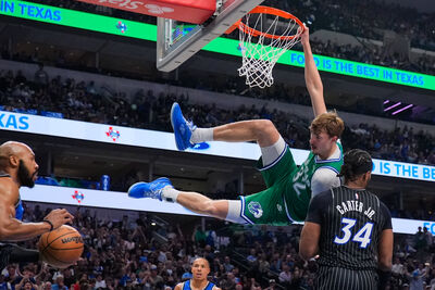 弗拉格飆51分創NBA最年輕紀錄！硬尬黃蜂庫尼普爾　新人王之爭白熱化