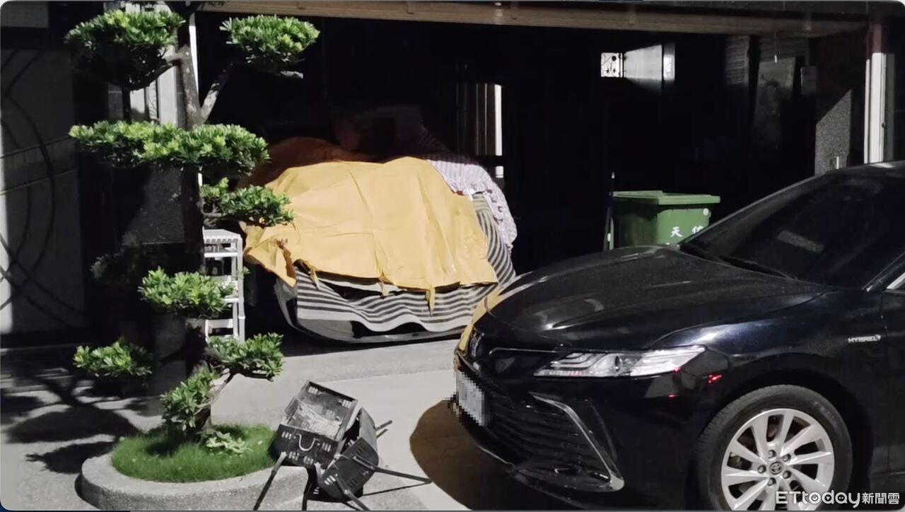 惡煞駕車撞門闖宅打人!被害人爭議多 曾直播嗆地方大老「垃圾」