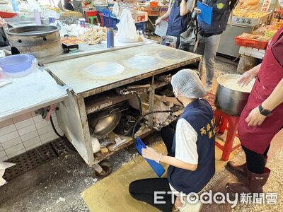 春捲中毒擴大！人數飆至67人　業者一度拒停業：查錯誰要賠？