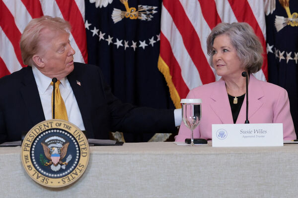 [新聞] 川普遭「美化戰報」蒙蔽？時代雜誌：幕僚 - 股票 - PTT.BEST 批踢踢爆文