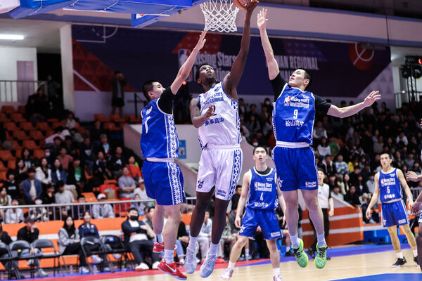 ▲東泰高中掌握籃板優勢擊敗今年的HBL冠軍松山高中，挺進NBA未來之星總決賽。（圖／主辦單位提供）