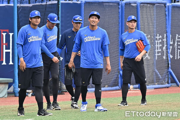 ▲▼林哲瑄球員生涯最終戰。（圖／記者李毓康攝）