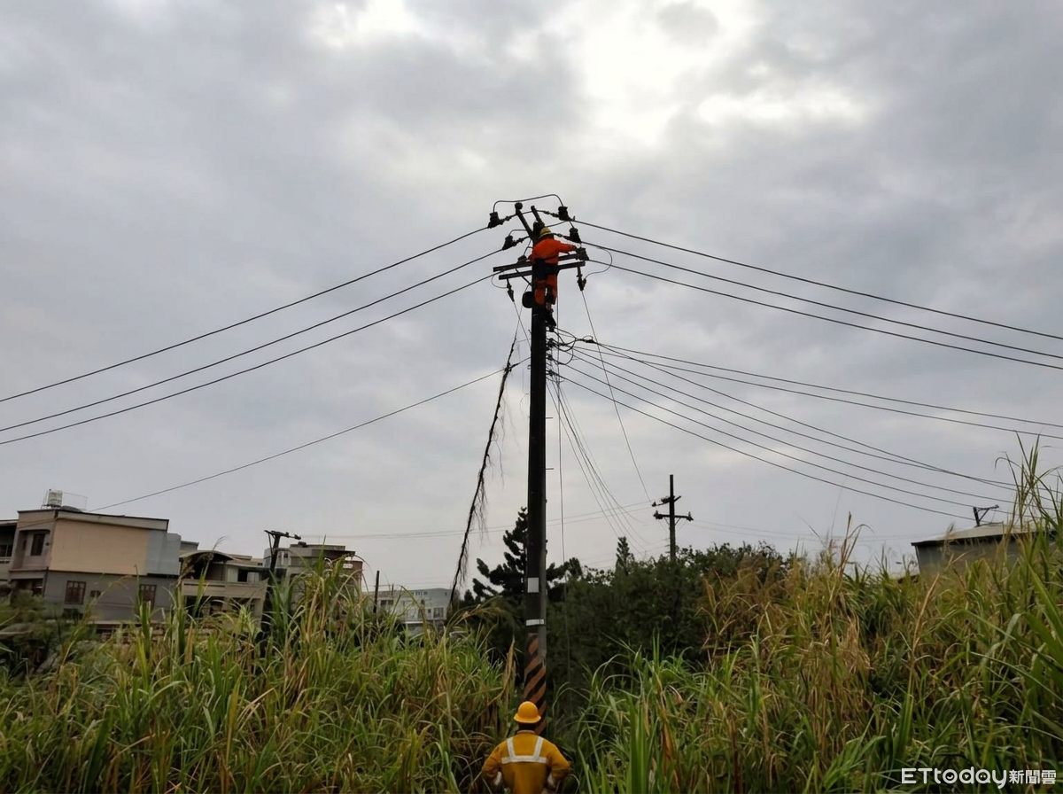 高雄大雷雨害2315戶停電 台電宣布16:47全數復電