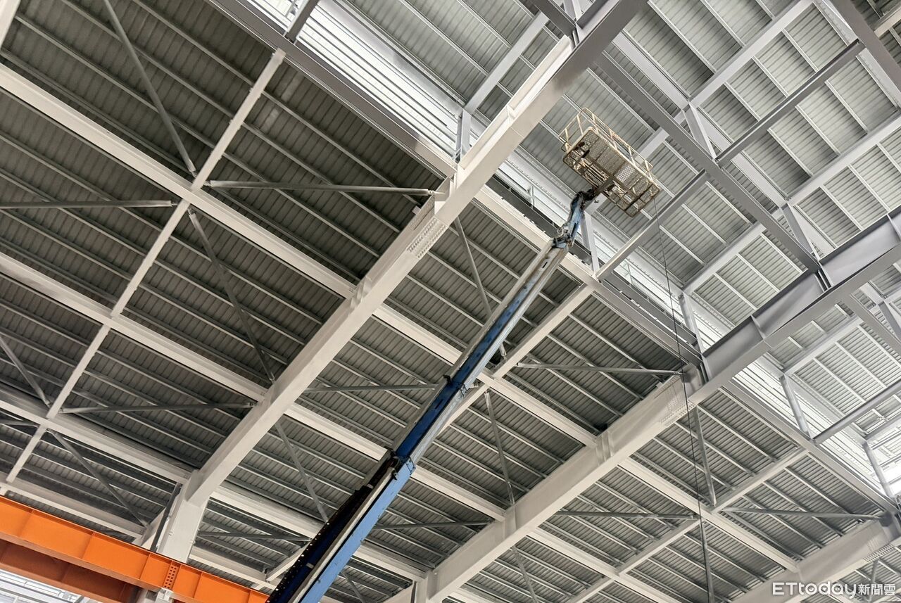 快訊/台南工地墜落事故!男10米高刷油漆墜地 送醫不治