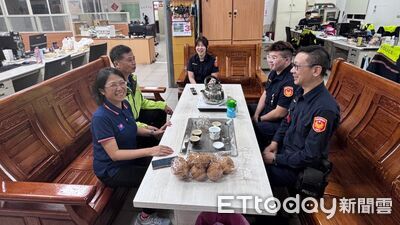 基隆警護清明連假不打烊　議員贈點心慰勞表達感謝