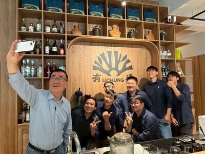 向坪林茶農拋牛肉　李四川：當選後研究鬆綁水源特定區法規