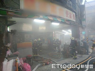 快訊／板橋素食店廚房爐子起火　老闆兒子滅火雙手遭燙傷送醫