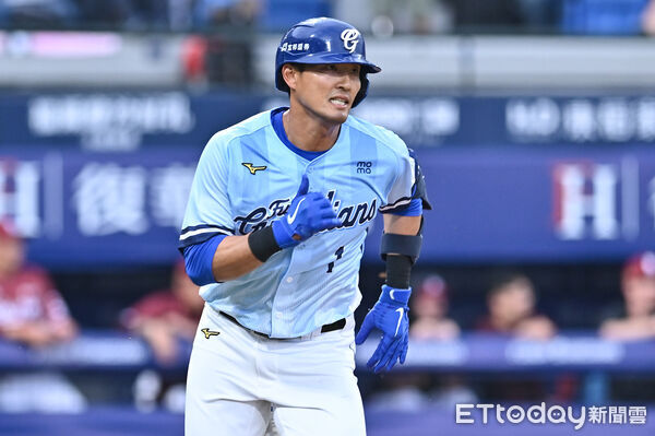 ▲▼林哲瑄球員生涯最終戰。（圖／記者李毓康攝）
