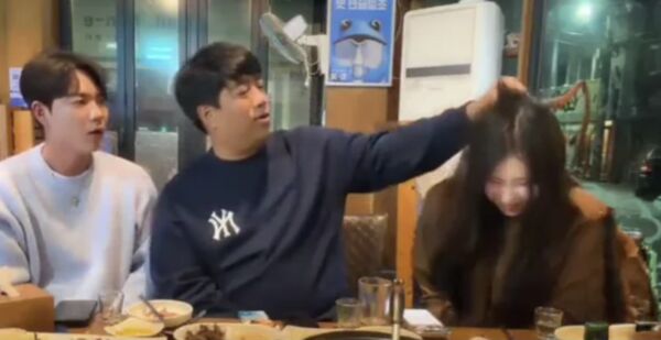 ▲▼▲▼曾出演《RM》！他餐廳脫序「暴打女BJ、室內抽菸」　直播全留證據。（圖／翻攝自體育京鄉）