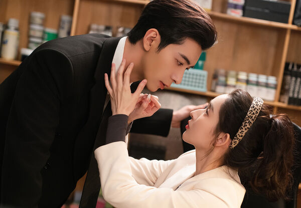 ▲《突然的喜歡》由陳星旭、王玉雯主演。（圖／愛爾達電視提供）