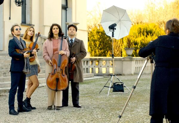 ▲《音樂家四重奏》由華蕾莉董澤利主演。（圖／海鵬影業提供）
