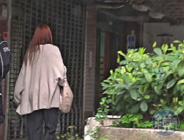 曾敬驊祕戀網紅／28歲金馬男神「家中約會」女網紅　直擊一前一後進家門低調愛