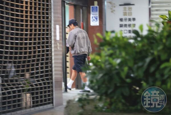 曾敬驊祕戀網紅／28歲金馬男神「家中約會」女網紅　直擊一前一後進家門低調愛